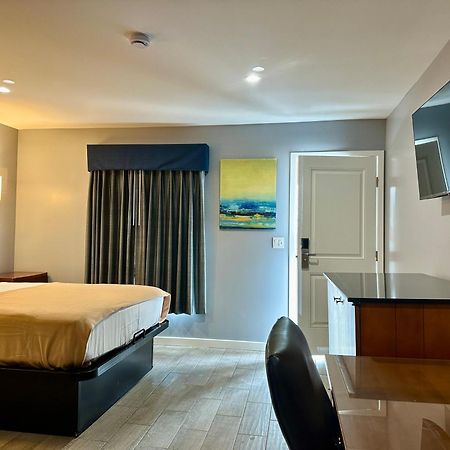 Oceanside Inn & Suites Екстер'єр фото