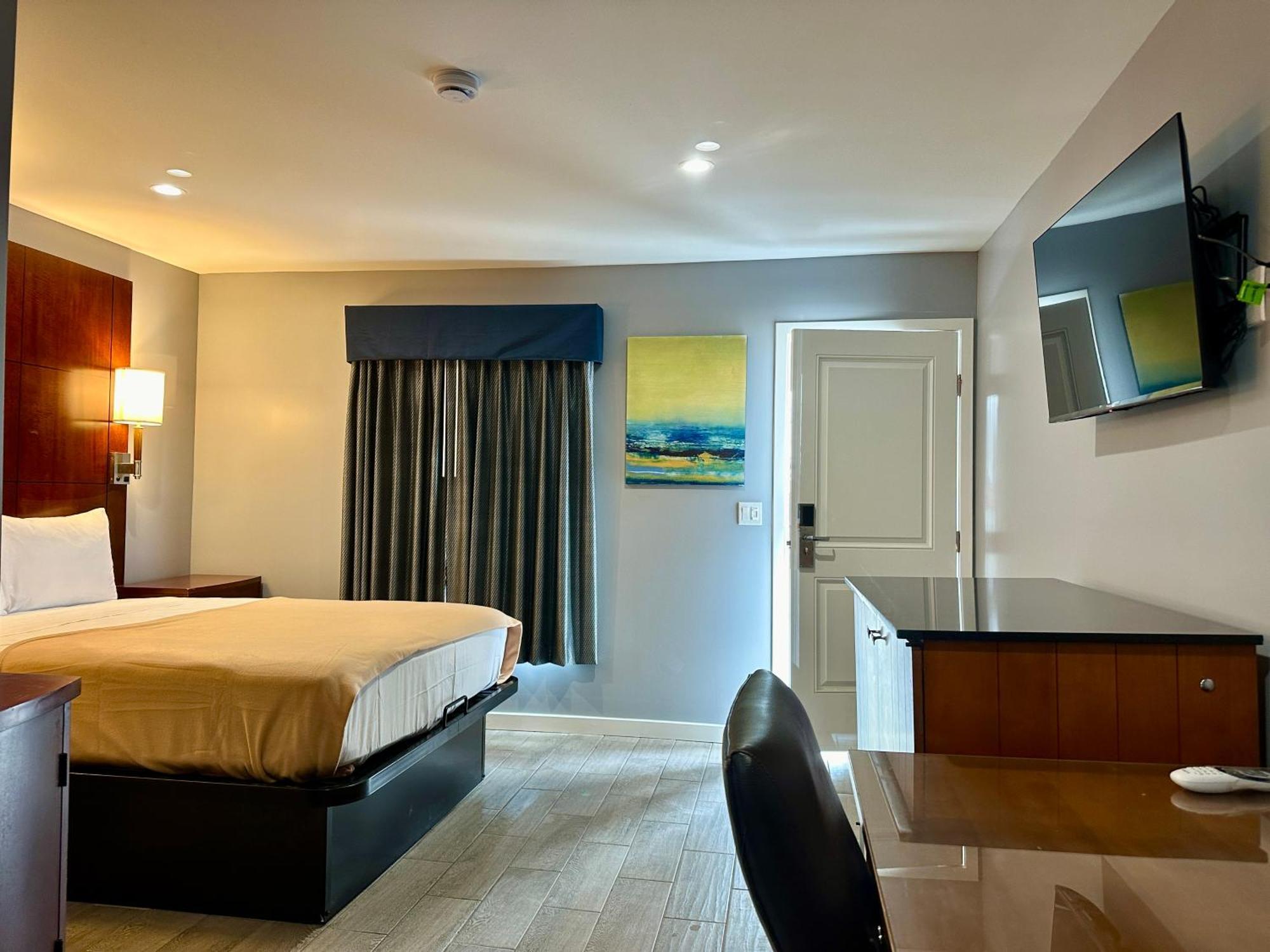 Oceanside Inn & Suites Екстер'єр фото