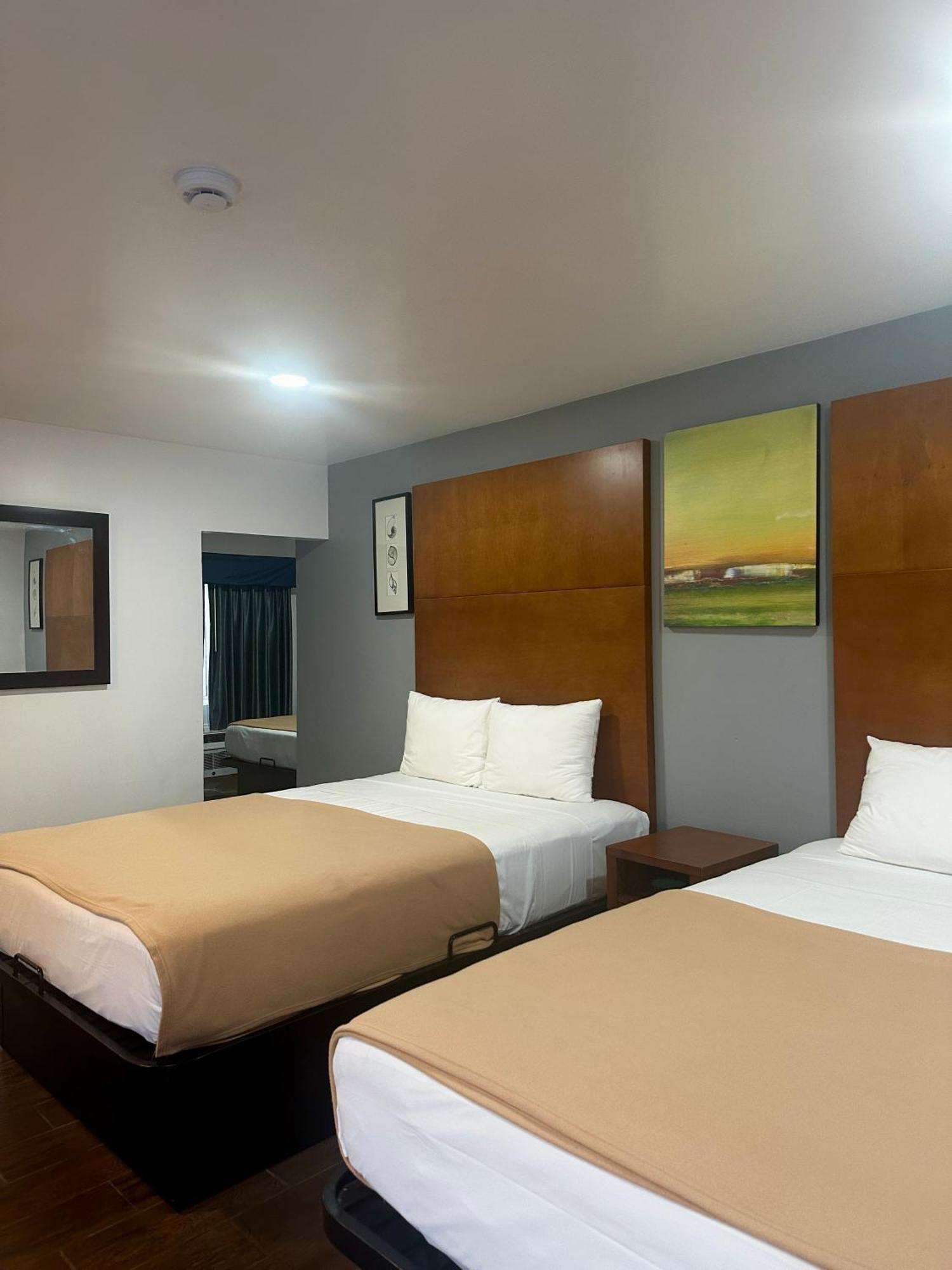 Oceanside Inn & Suites Екстер'єр фото