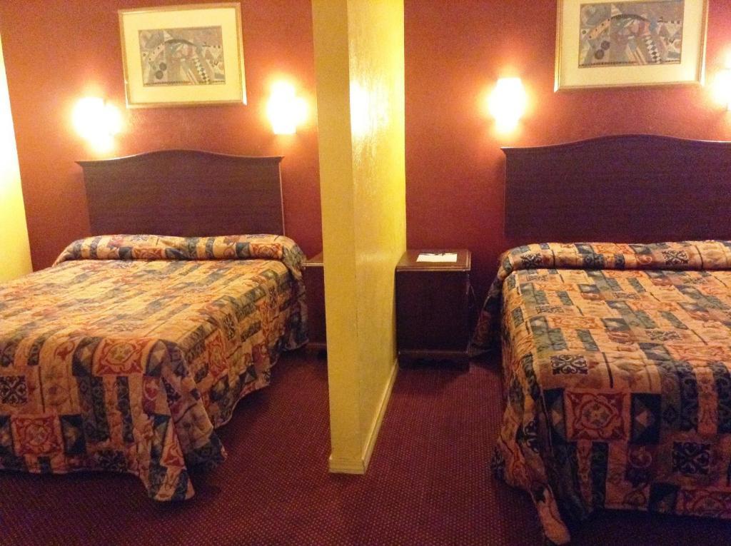 Oceanside Inn & Suites Екстер'єр фото