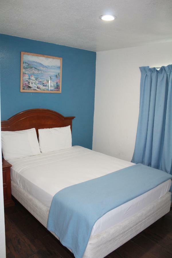 Oceanside Inn & Suites Екстер'єр фото
